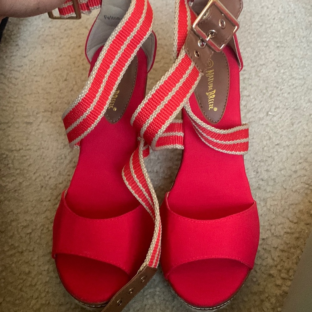 Nature Breeze Red/Tan Wedges